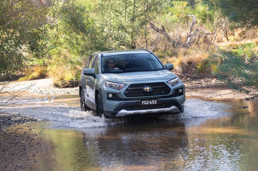  Toyota RAV4 Edge 2019 года  (AU) (фото 9 из 20)